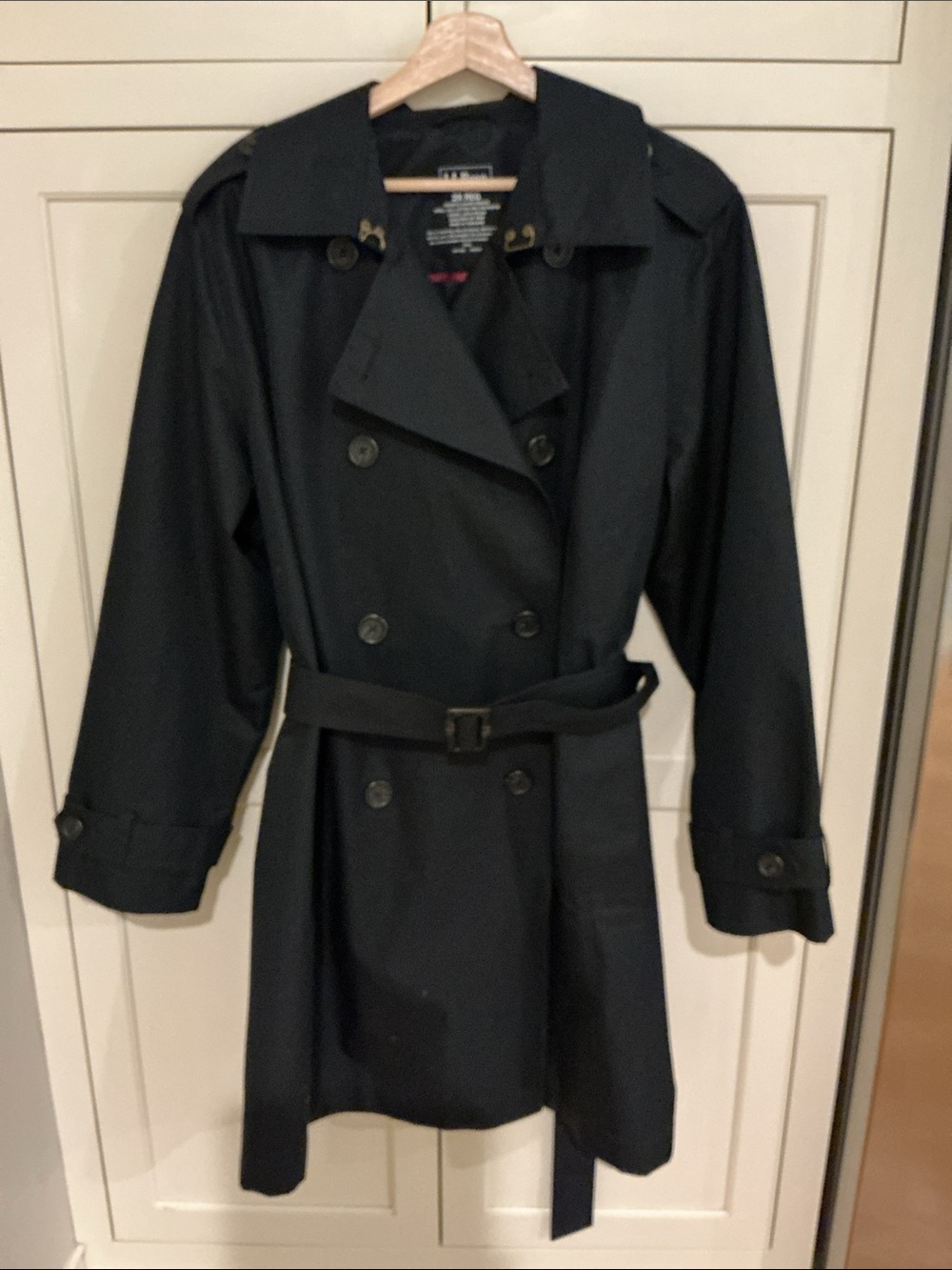 LL Bean Woman’s Navy Blue Trenchcoat Size 2X Excellent